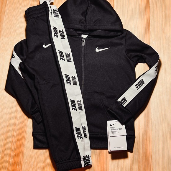 Nike Other - Nike Boys Therma Hoodie and Pants Set